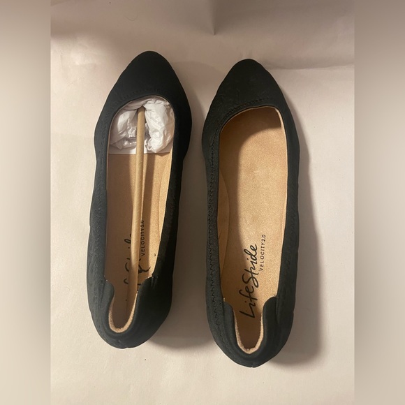 Life Stride Women’s Black Flat - Picture 2 of 4